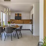 Apartamento 2 Bedroom Lovely In *