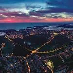 Apartamento 2 Bedroom Lovely In *