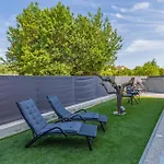 Apartment 2 Bedroom Amazing In *