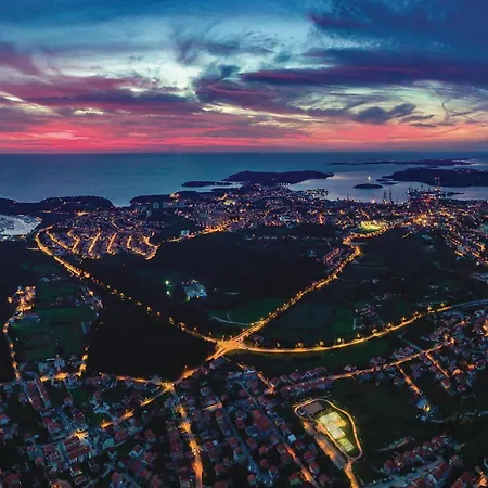 Daire 2 Bedroom Lovely In *