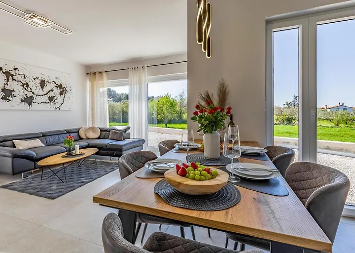 2 Bedroom Lovely In Pula