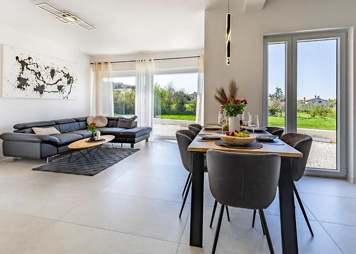 2 Bedroom Lovely In * Pula