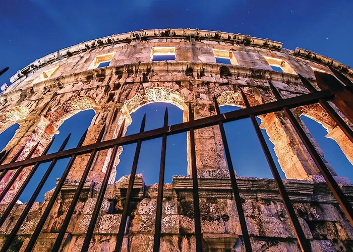 2 Bedroom Lovely In *