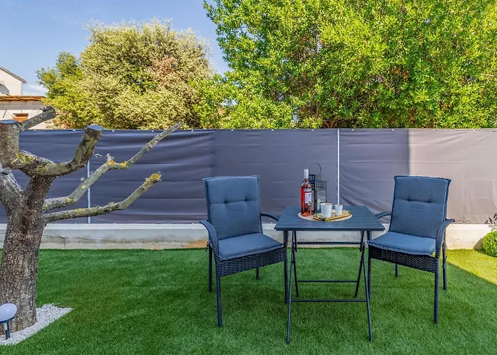 2 Bedroom Lovely In Pula