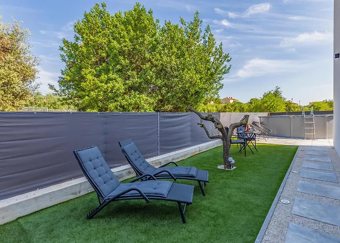 Lejlighed 2 Bedroom Lovely In *